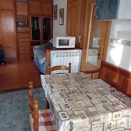 Holiday home Tres Horreos Felechas