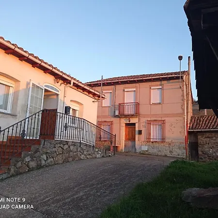 Prázdninový dům Tres Horreos Felechas