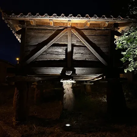 Holiday home Tres Horreos Felechas